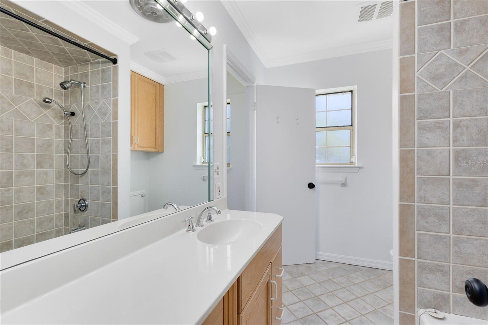 Winter Park, Florida, 32789, United States, 5 Bedrooms Bedrooms, ,4 BathroomsBathrooms,Residential,Active,1997586