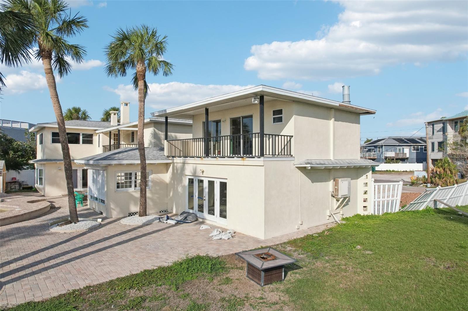 Redington Beach, Florida, 33708, United States, ,4 BathroomsBathrooms,Residential,Active,1703471