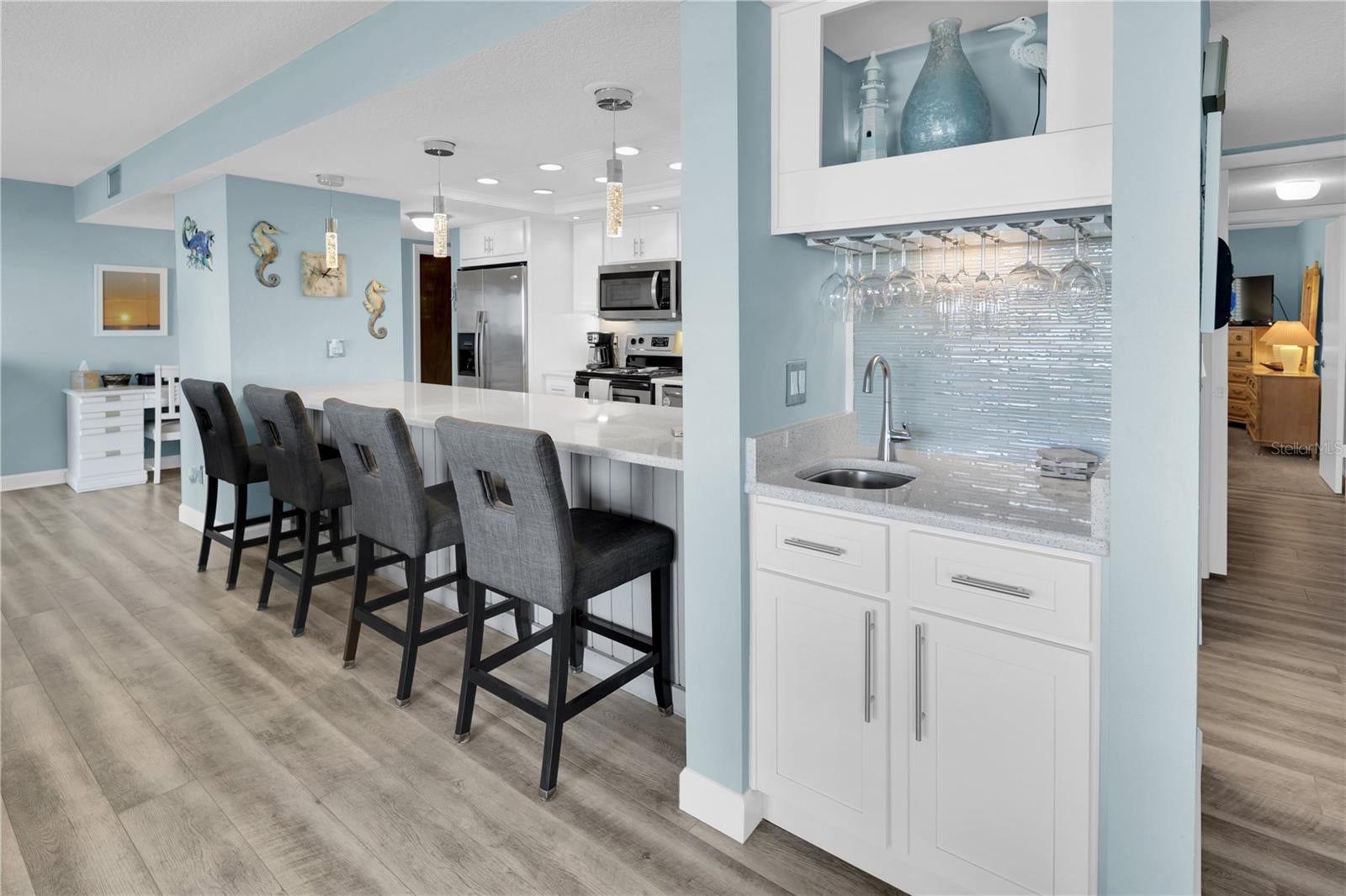 Treasure Island, Florida, 33706, United States, ,2 BathroomsBathrooms,Residential,Active,1749239