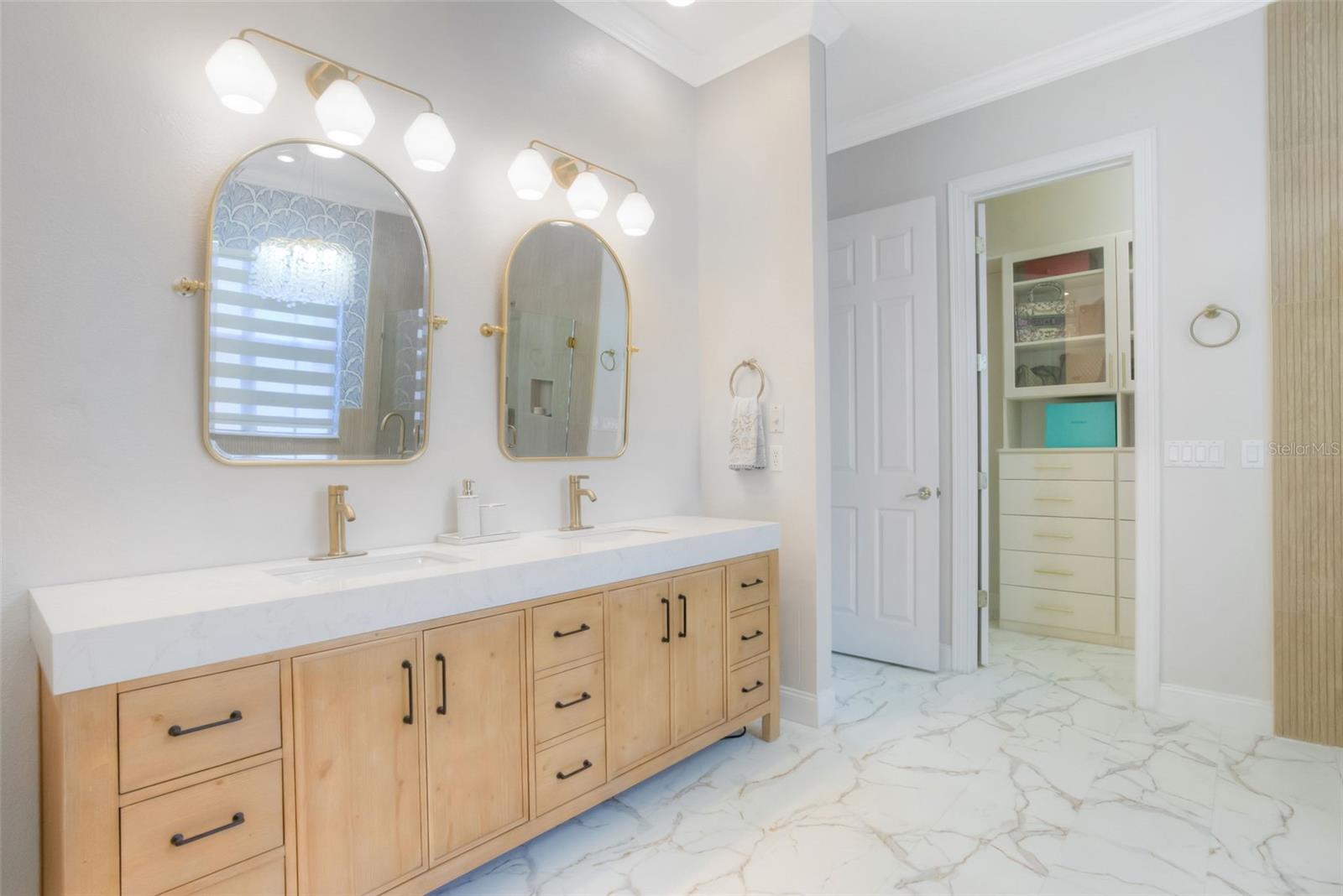Windermere, Florida, 34786, United States, 4 Bedrooms Bedrooms, ,3 BathroomsBathrooms,Residential,Active,1894756
