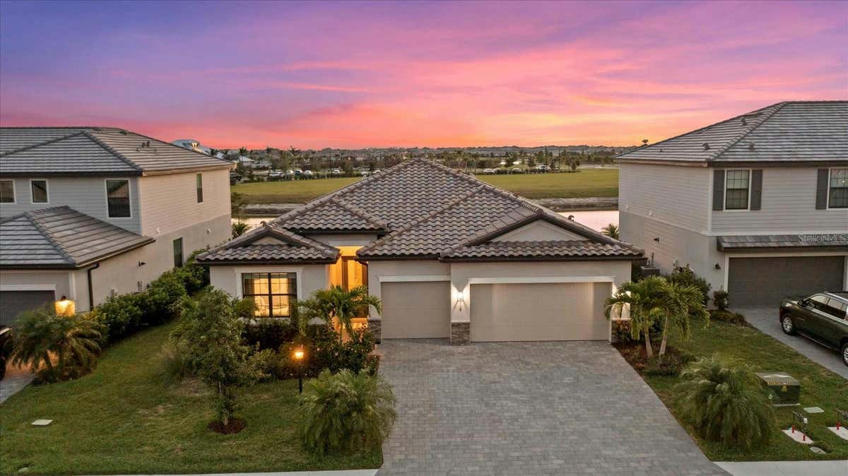 5118 HORIZON EDGE CV, LAKEWOOD RANCH, FL 34211, photo 1 of 64