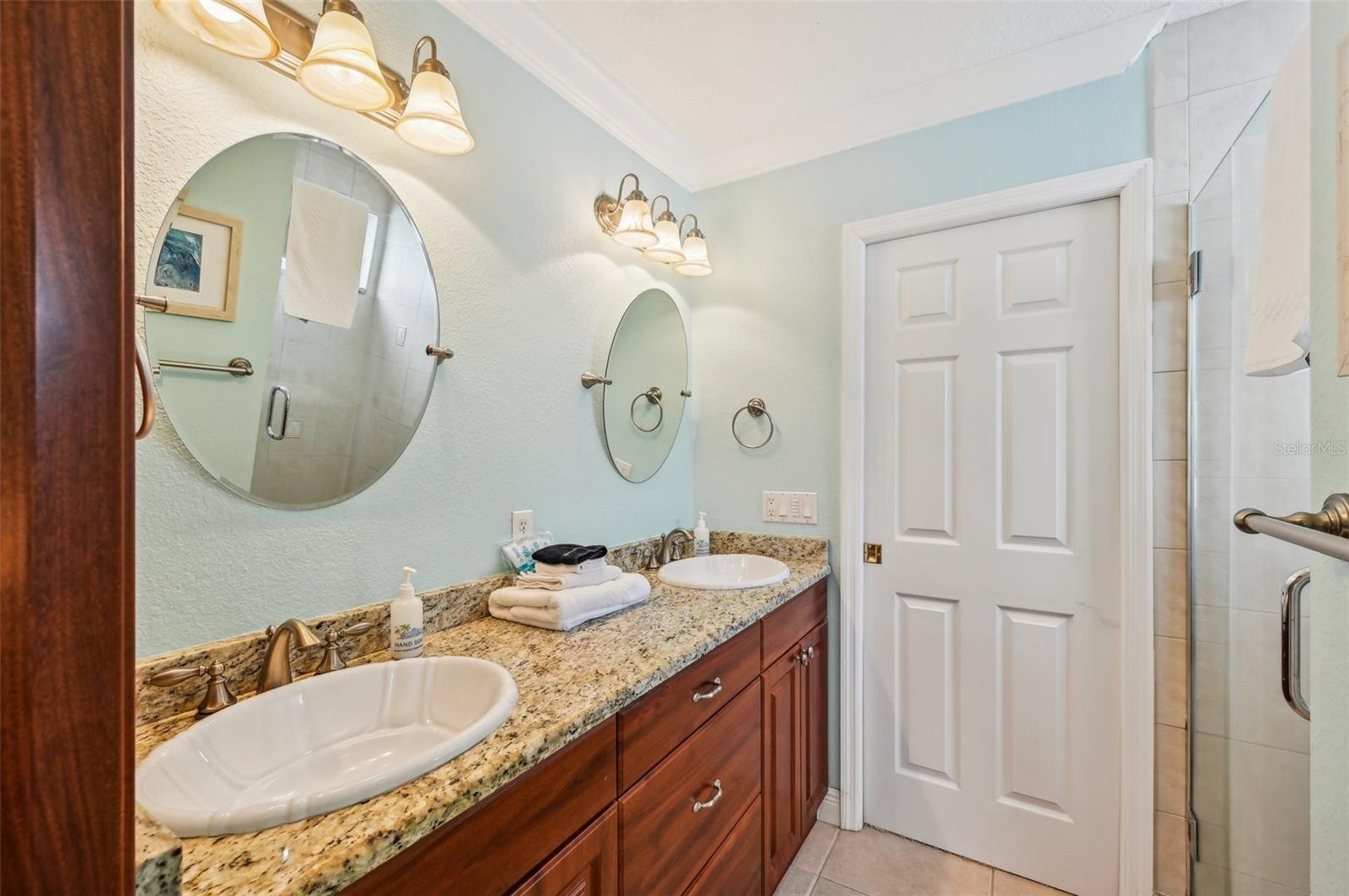 Holmes Beach, Florida, 34217, United States, 4 Bedrooms Bedrooms, ,3 BathroomsBathrooms,Residential,Active,1876877