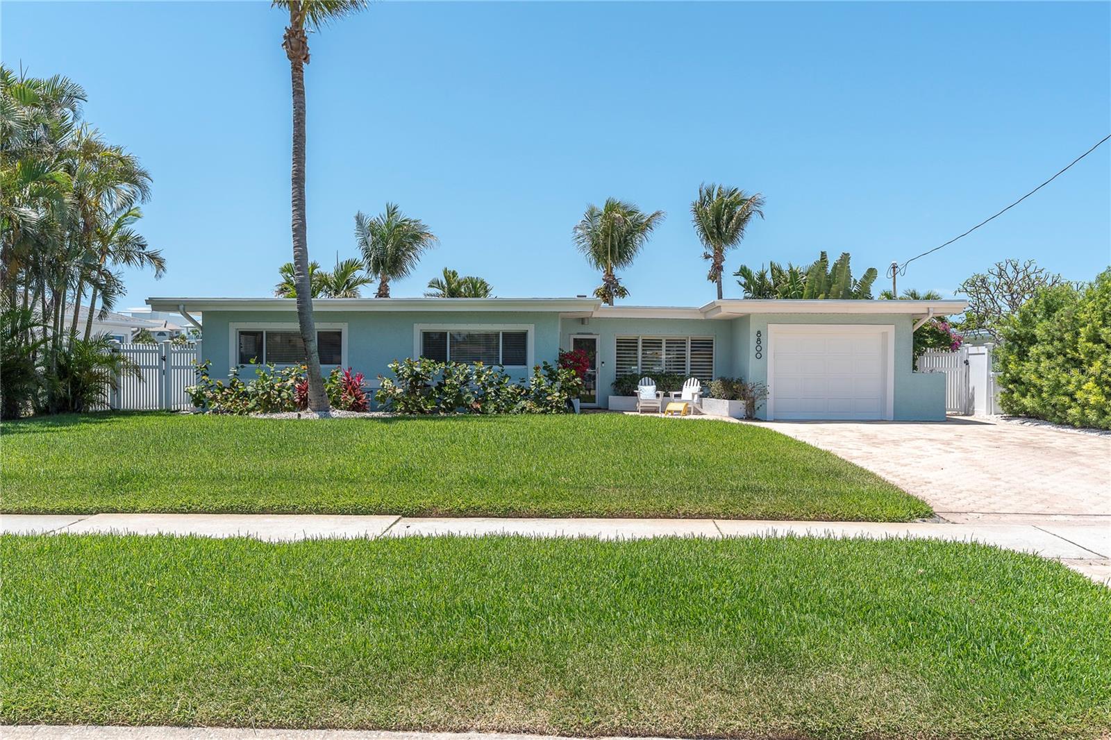 St Pete Beach, Florida, 33706, United States, 3 Bedrooms Bedrooms, ,2 BathroomsBathrooms,Residential,Active,2042715