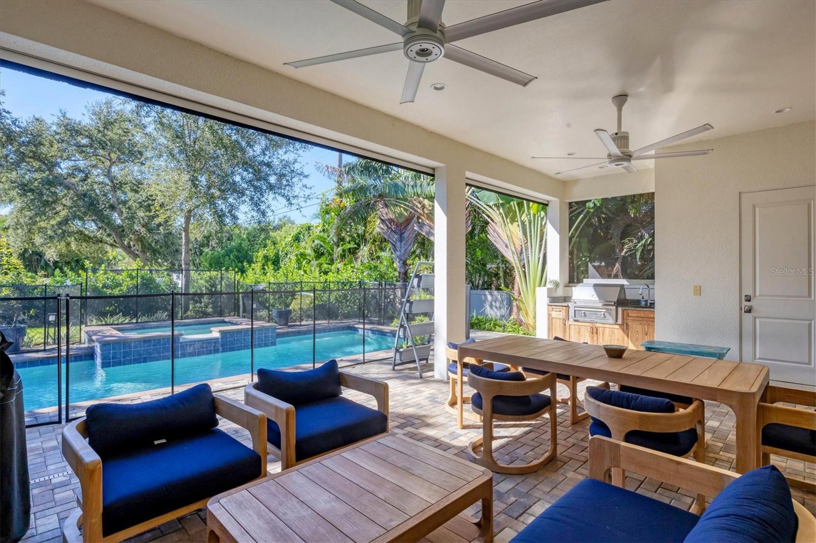 Sarasota, Florida, 34239, United States, 4 Bedrooms Bedrooms, ,4 BathroomsBathrooms,Residential,Active,1965823