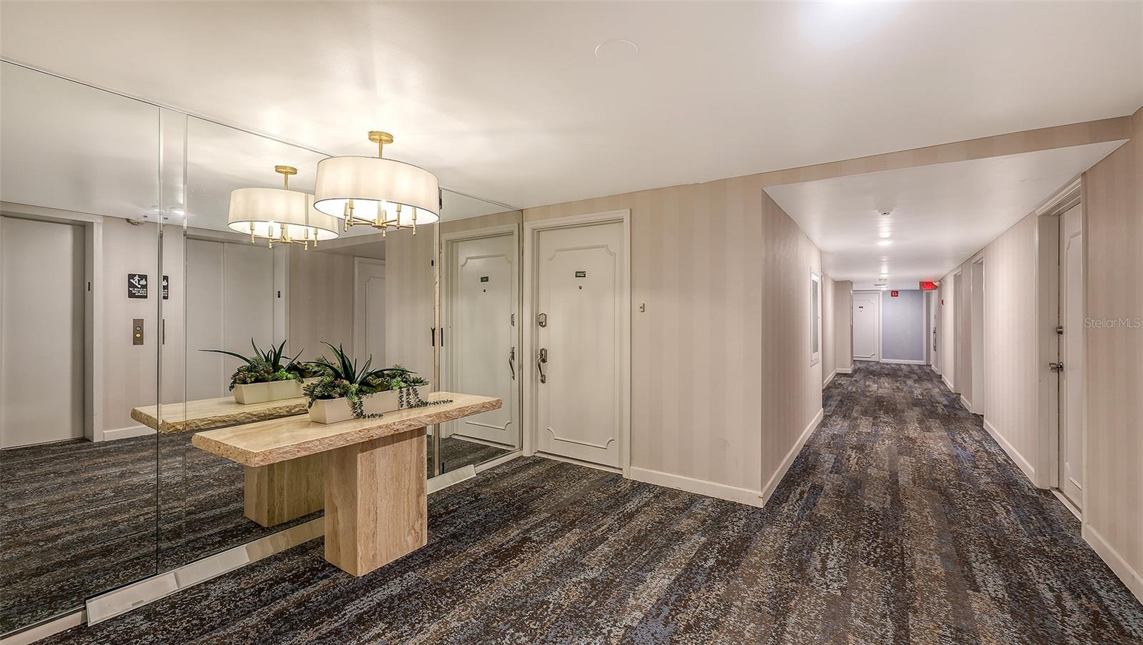 Sarasota, Florida, 34236, United States, 2 Bedrooms Bedrooms, ,2 BathroomsBathrooms,Residential,Active,2007204