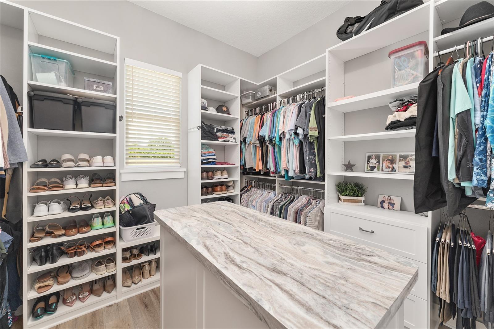 Oxford, Florida, 34484, United States, 4 Bedrooms Bedrooms, ,3 BathroomsBathrooms,Residential,Active,1936399