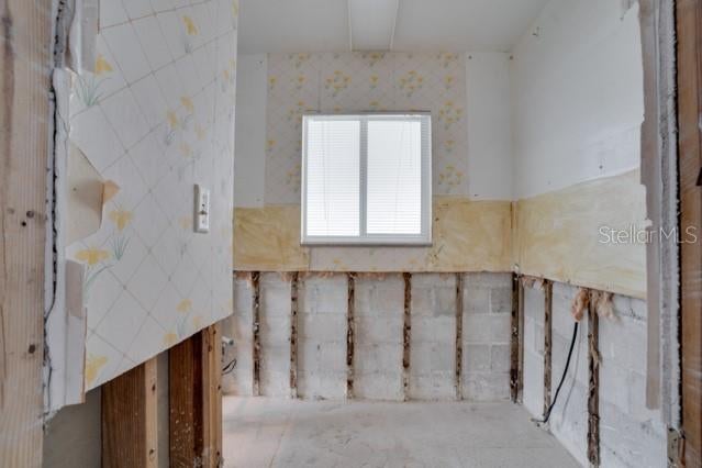 St Petersburg, Florida, 33707, United States, 4 Bedrooms Bedrooms, ,4 BathroomsBathrooms,Residential,Active,1987212