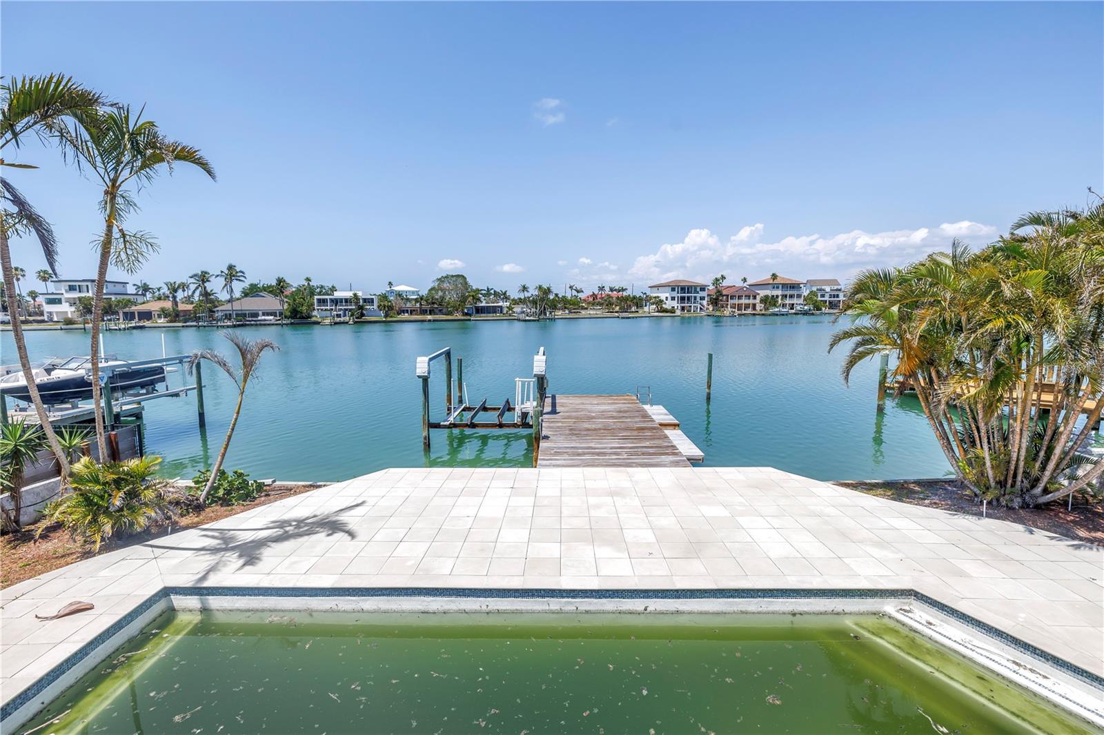 Treasure Island, Florida, 33706, United States, ,4 BathroomsBathrooms,Residential,Active,1808105