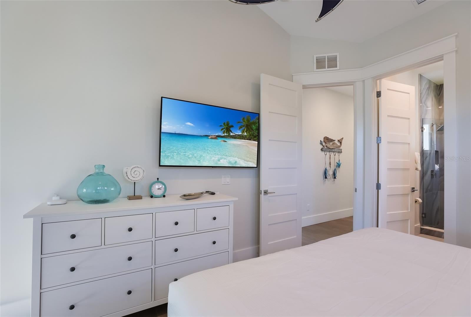 Anna Maria, Florida, 34216, United States, 4 Bedrooms Bedrooms, ,5 BathroomsBathrooms,Residential,Active,1886800