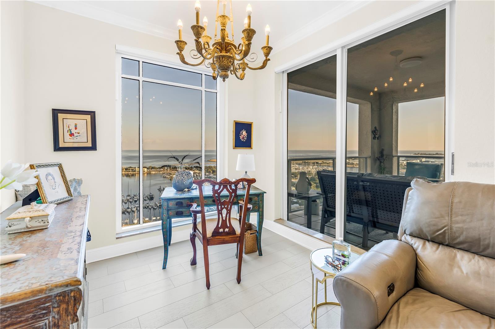 St Petersburg, Florida, 33701, United States, 2 Bedrooms Bedrooms, ,3 BathroomsBathrooms,Residential,Active,1993954