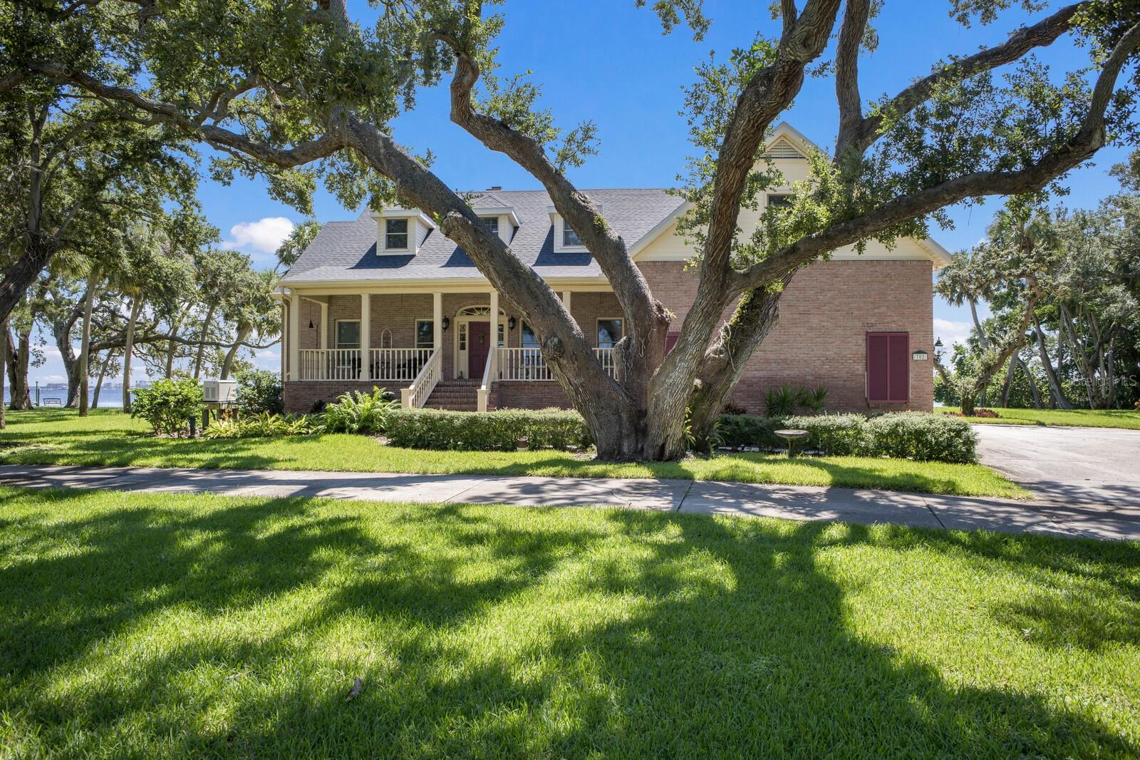 Palmetto, Florida, 34221, United States, 3 Bedrooms Bedrooms, ,4 BathroomsBathrooms,Residential,Active,1952285