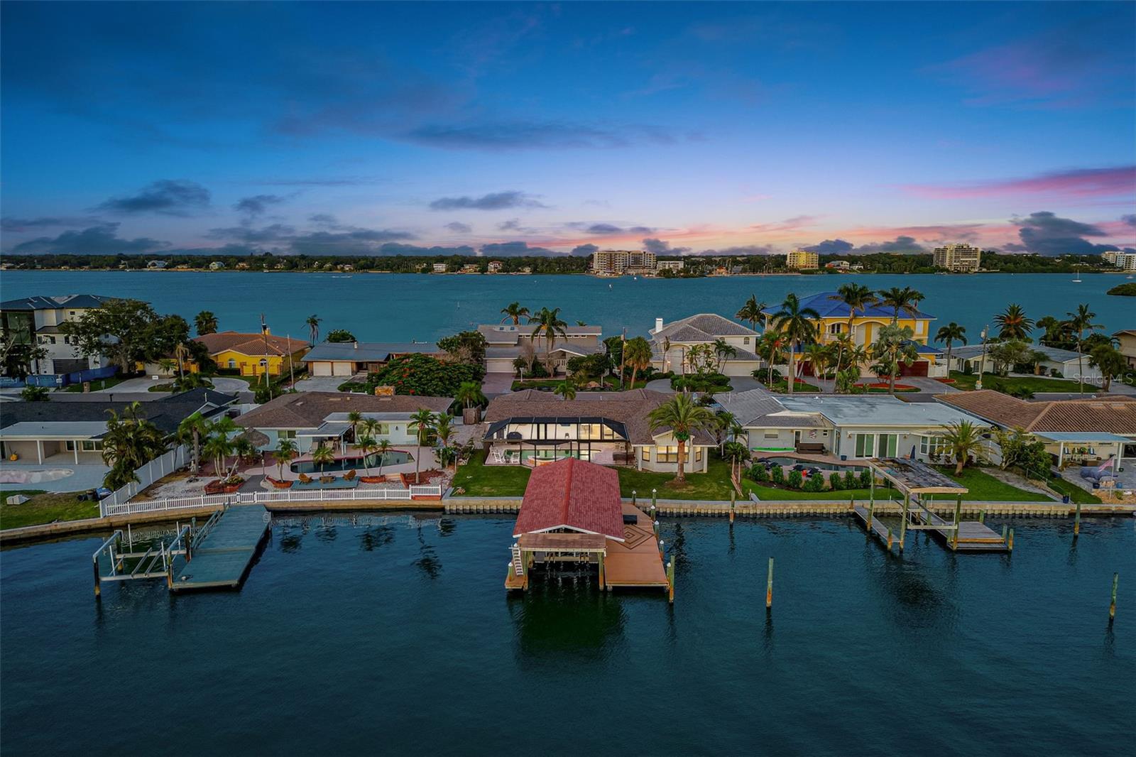 Clearwater Beach, Florida, 33767, United States, 3 Bedrooms Bedrooms, ,2 BathroomsBathrooms,Residential,Active,1894990