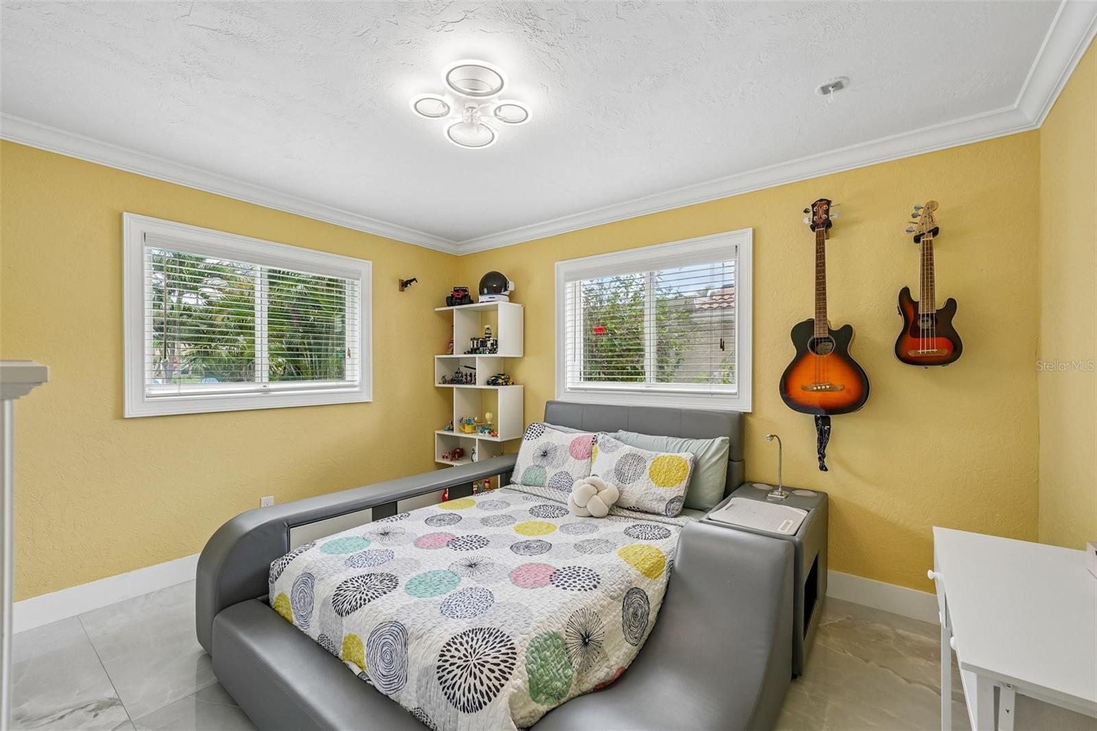 St Petersburg, Florida, 33703, United States, 5 Bedrooms Bedrooms, ,3 BathroomsBathrooms,Residential,Active,2051998