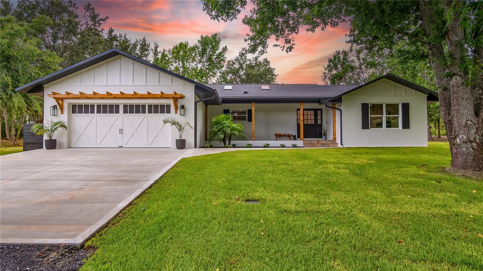 Montverde, Florida, 34756, United States, 4 Bedrooms Bedrooms, ,3 BathroomsBathrooms,Residential,Active,1904751