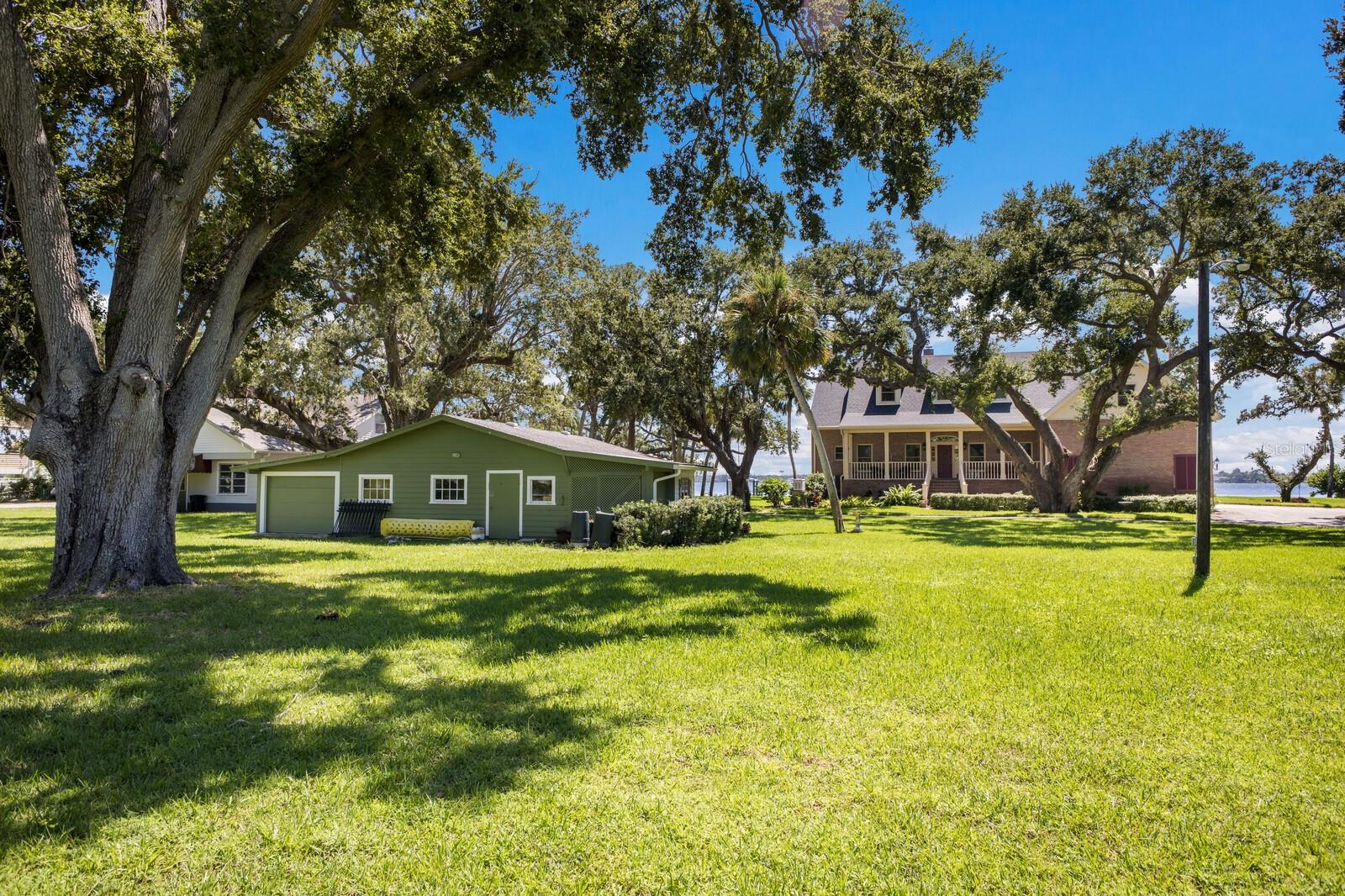 Palmetto, Florida, 34221, United States, 3 Bedrooms Bedrooms, ,4 BathroomsBathrooms,Residential,Active,1952285