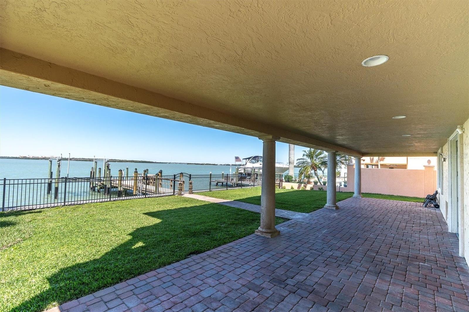 Treasure Island, Florida, 33706, United States, 4 Bedrooms Bedrooms, ,4 BathroomsBathrooms,Residential,Active,1742124