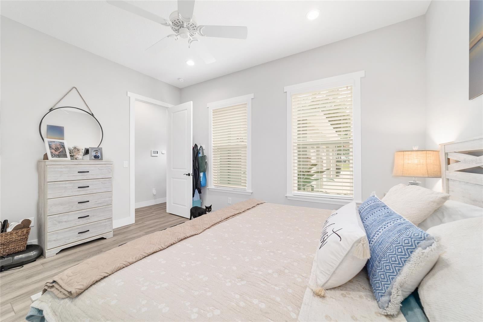 Ocklawaha, Florida, 32179, United States, 5 Bedrooms Bedrooms, ,4 BathroomsBathrooms,Residential,Active,1944075