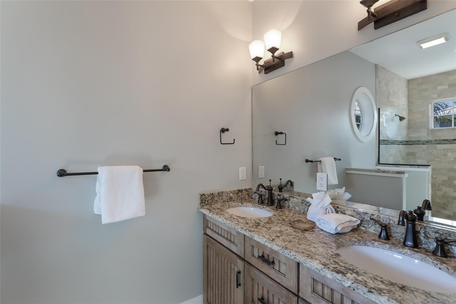 Anna Maria, Florida, 34216, United States, 5 Bedrooms Bedrooms, ,5 BathroomsBathrooms,Residential,Active,1780350