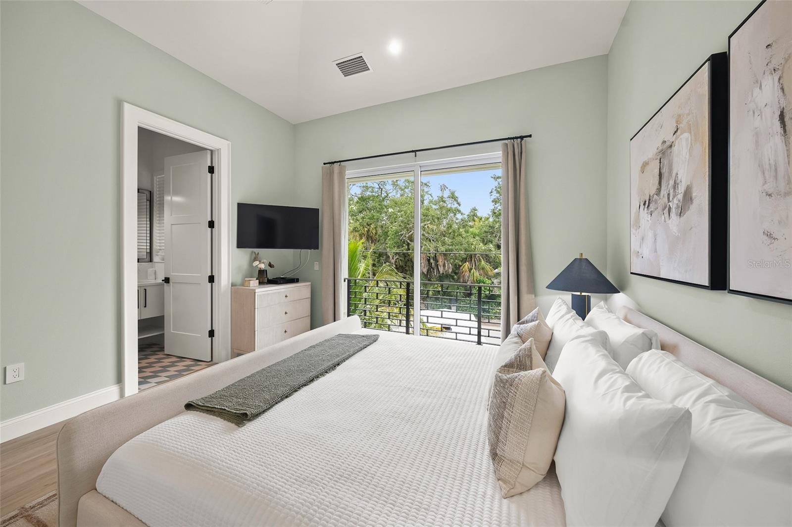 Sarasota, Florida, 34242, United States, 4 Bedrooms Bedrooms, ,5 BathroomsBathrooms,Residential,Active,1922294