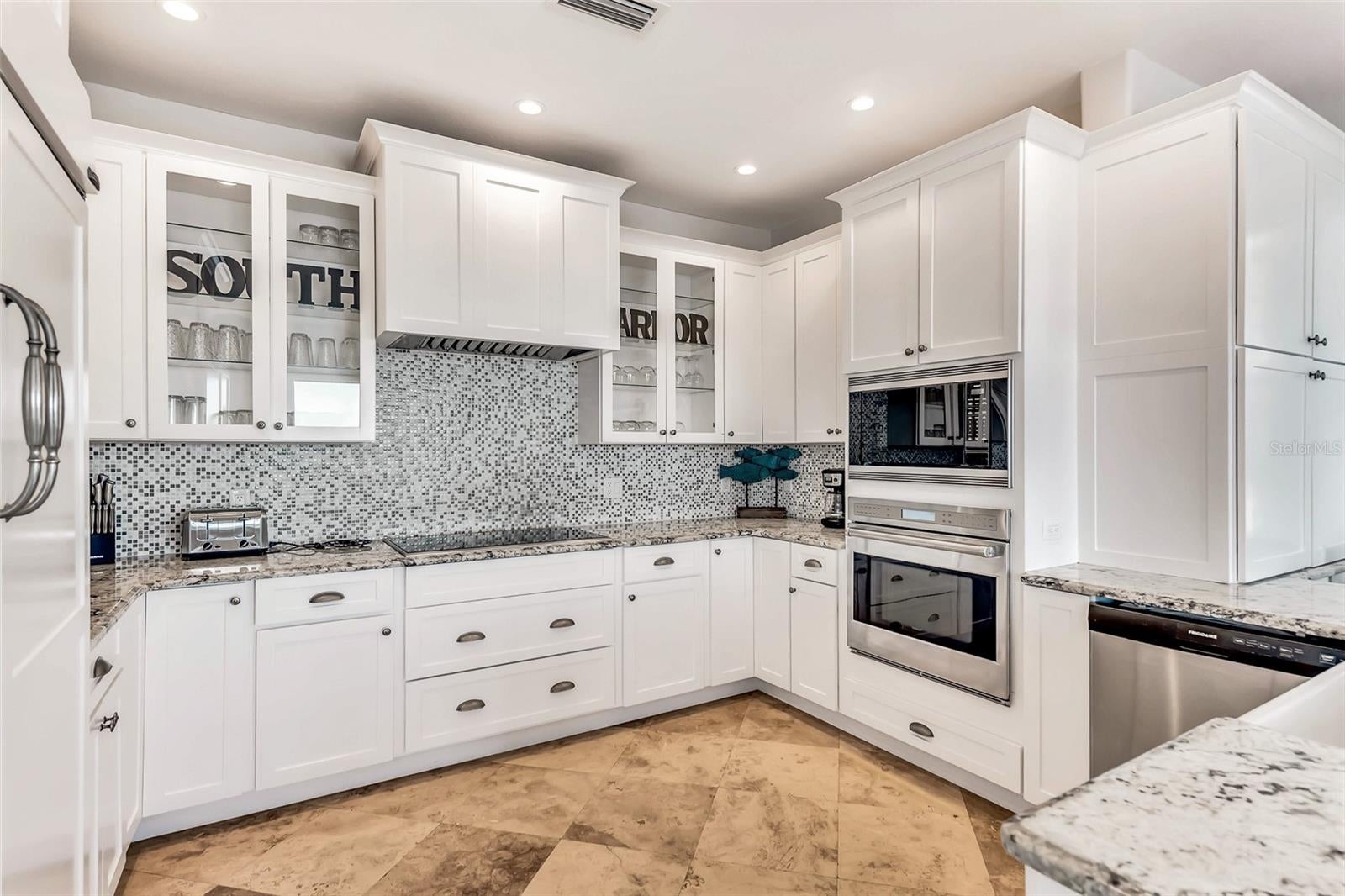 Holmes Beach, Florida, 34217, United States, 5 Bedrooms Bedrooms, ,5 BathroomsBathrooms,Residential,Active,1907959