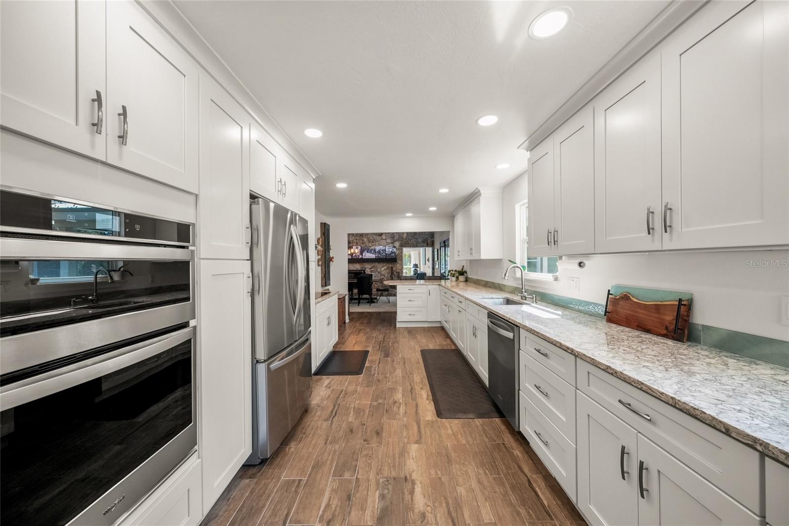 Sarasota, Florida, 34241, United States, 4 Bedrooms Bedrooms, ,5 BathroomsBathrooms,Residential,Active,2017104