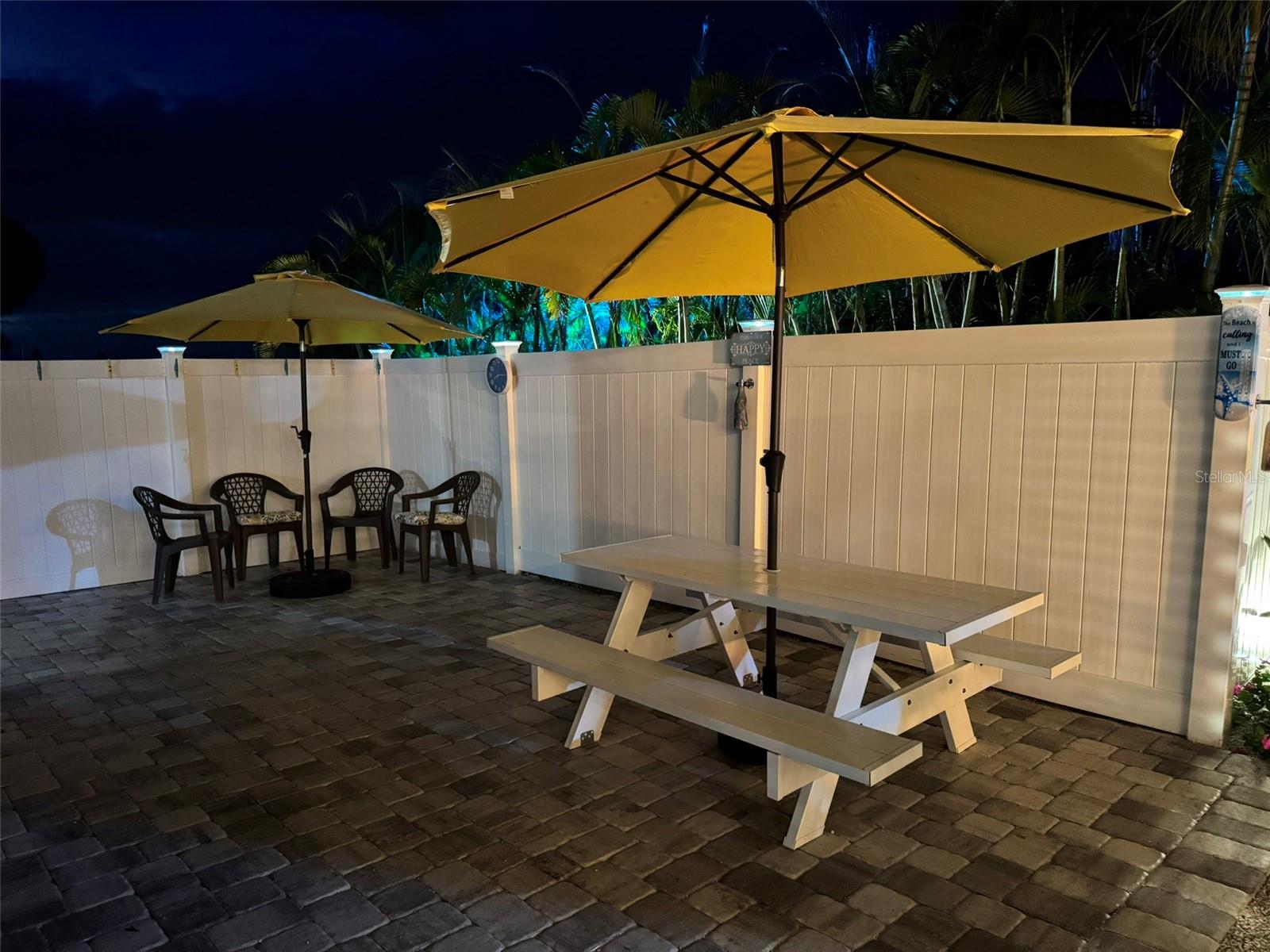 Englewood, Florida, 34223, United States, 3 Bedrooms Bedrooms, ,4 BathroomsBathrooms,Residential,Active,1944259