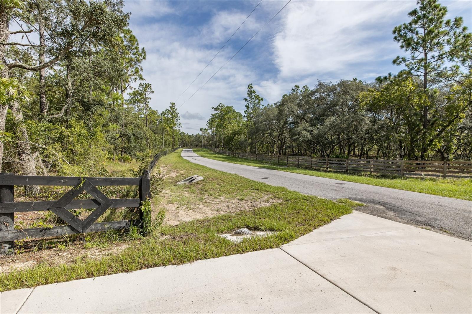 Brooksville, Florida, 34614, United States, 3 Bedrooms Bedrooms, ,2 BathroomsBathrooms,Residential,Active,1914602