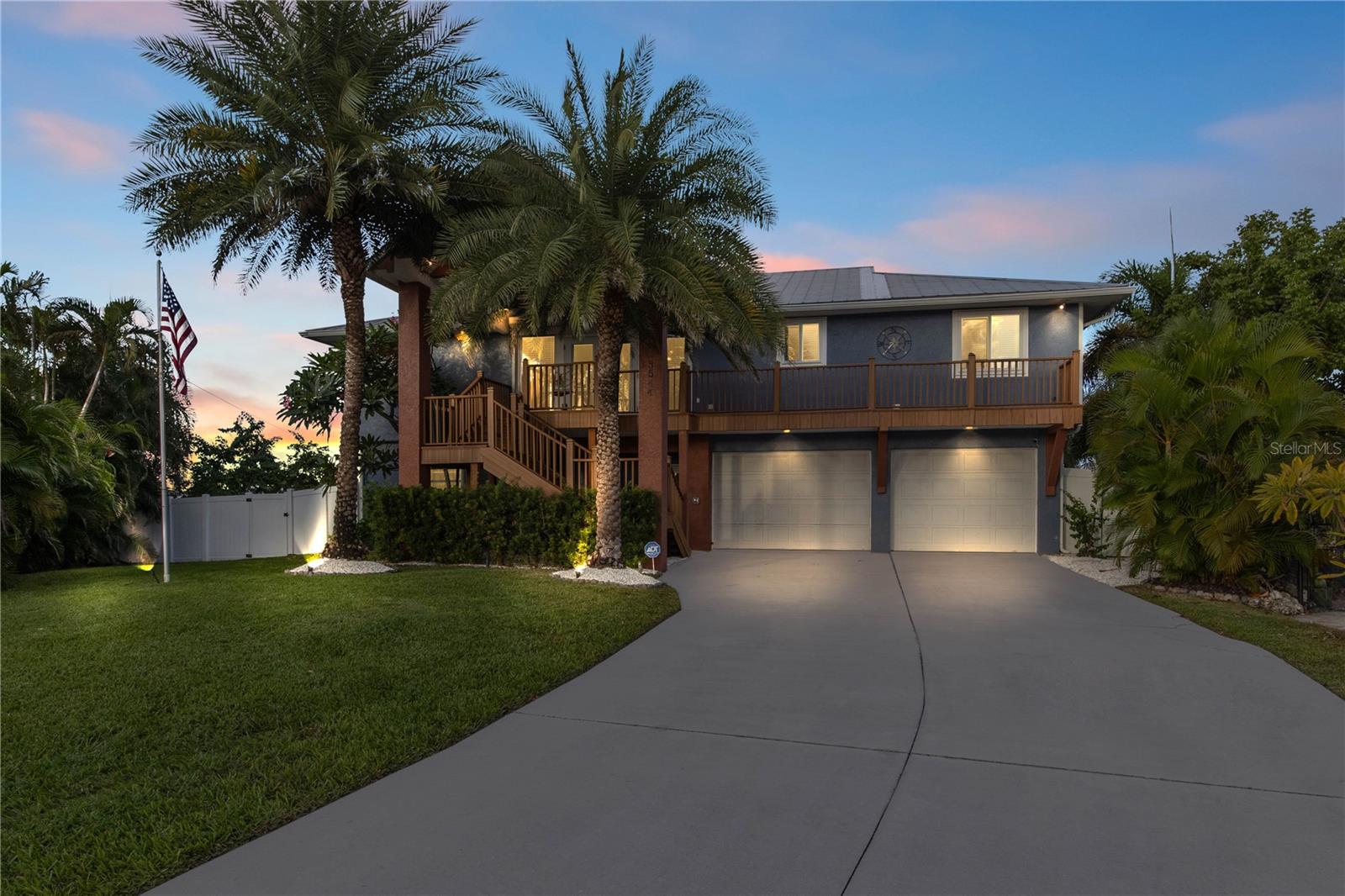 St James City, Florida, 33956, United States, 4 Bedrooms Bedrooms, ,3 BathroomsBathrooms,Residential,Active,2009132