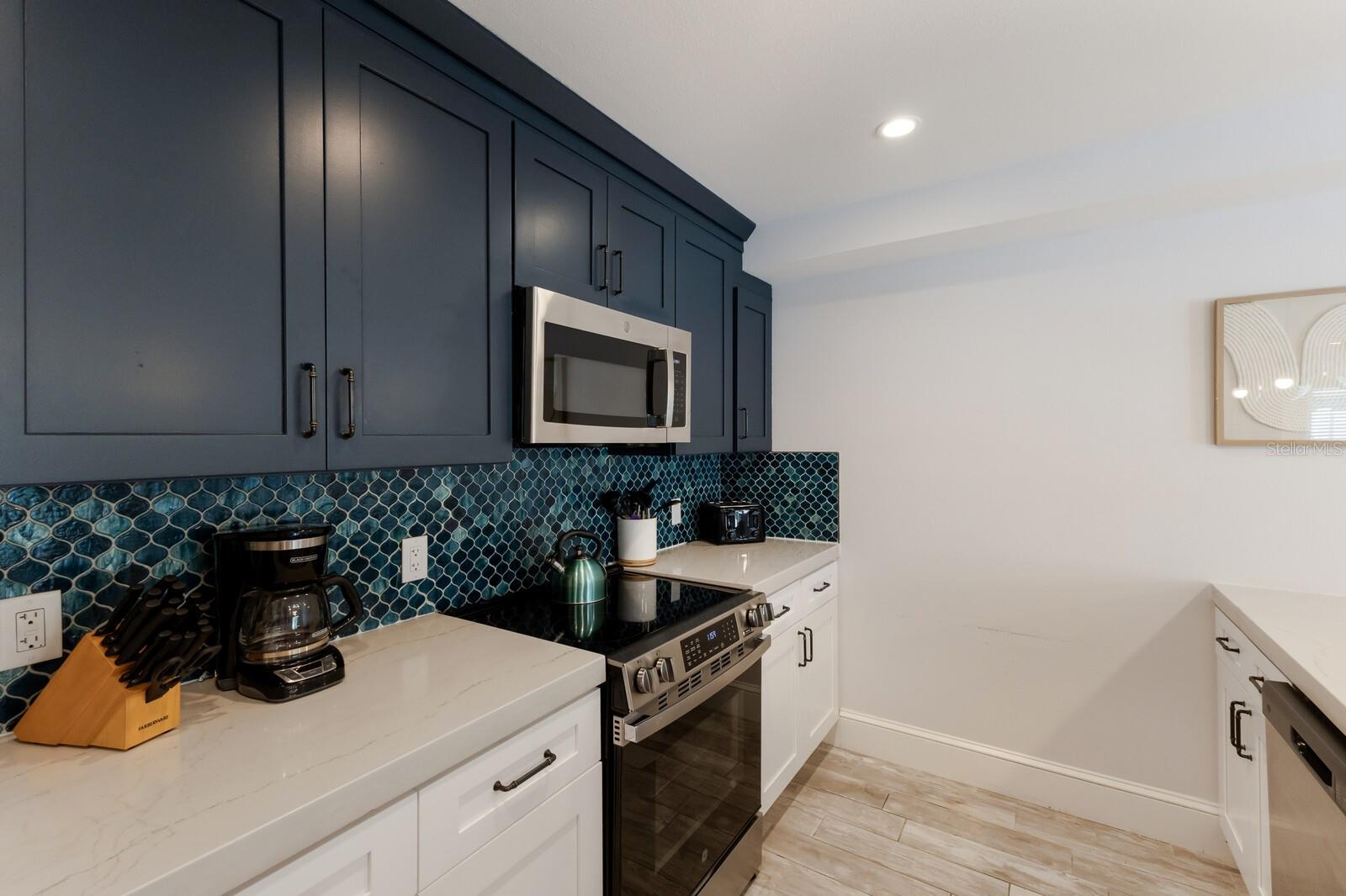 Sarasota, Florida, 34242, United States, 7 Bedrooms Bedrooms, ,6 BathroomsBathrooms,Residential,Active,1926695