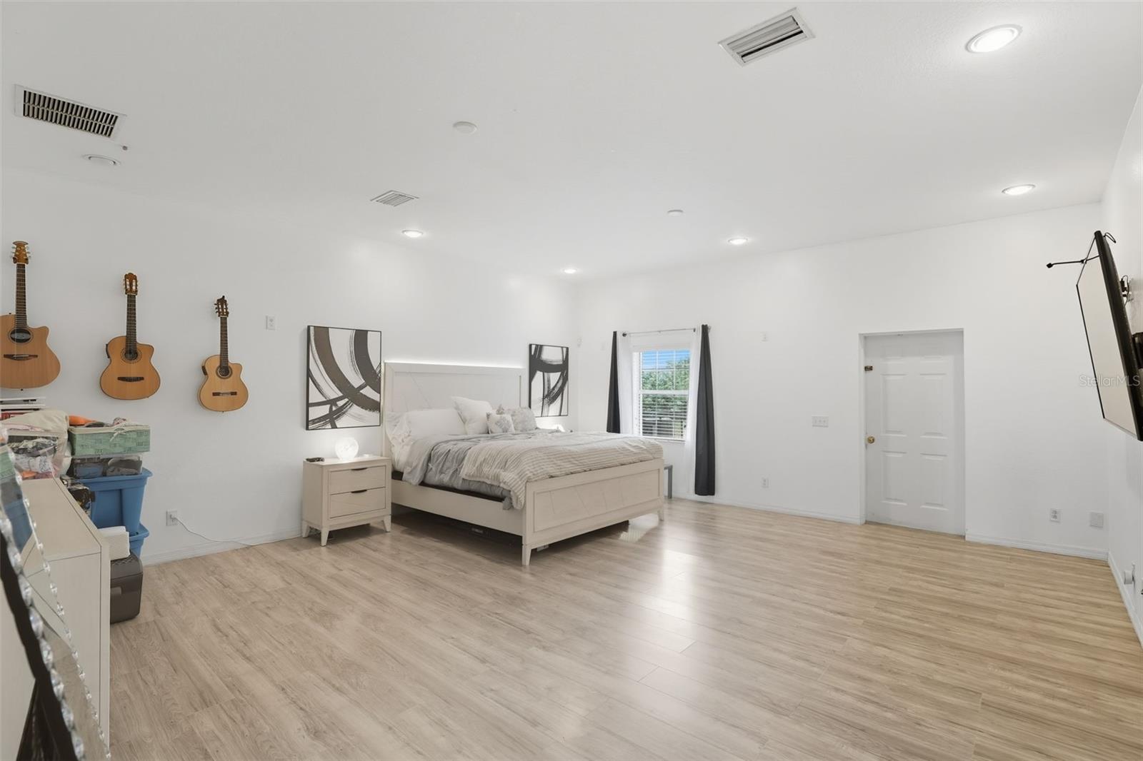 Orlando, Florida, 32809, United States, 3 Bedrooms Bedrooms, ,3 BathroomsBathrooms,Residential,Active,1954426