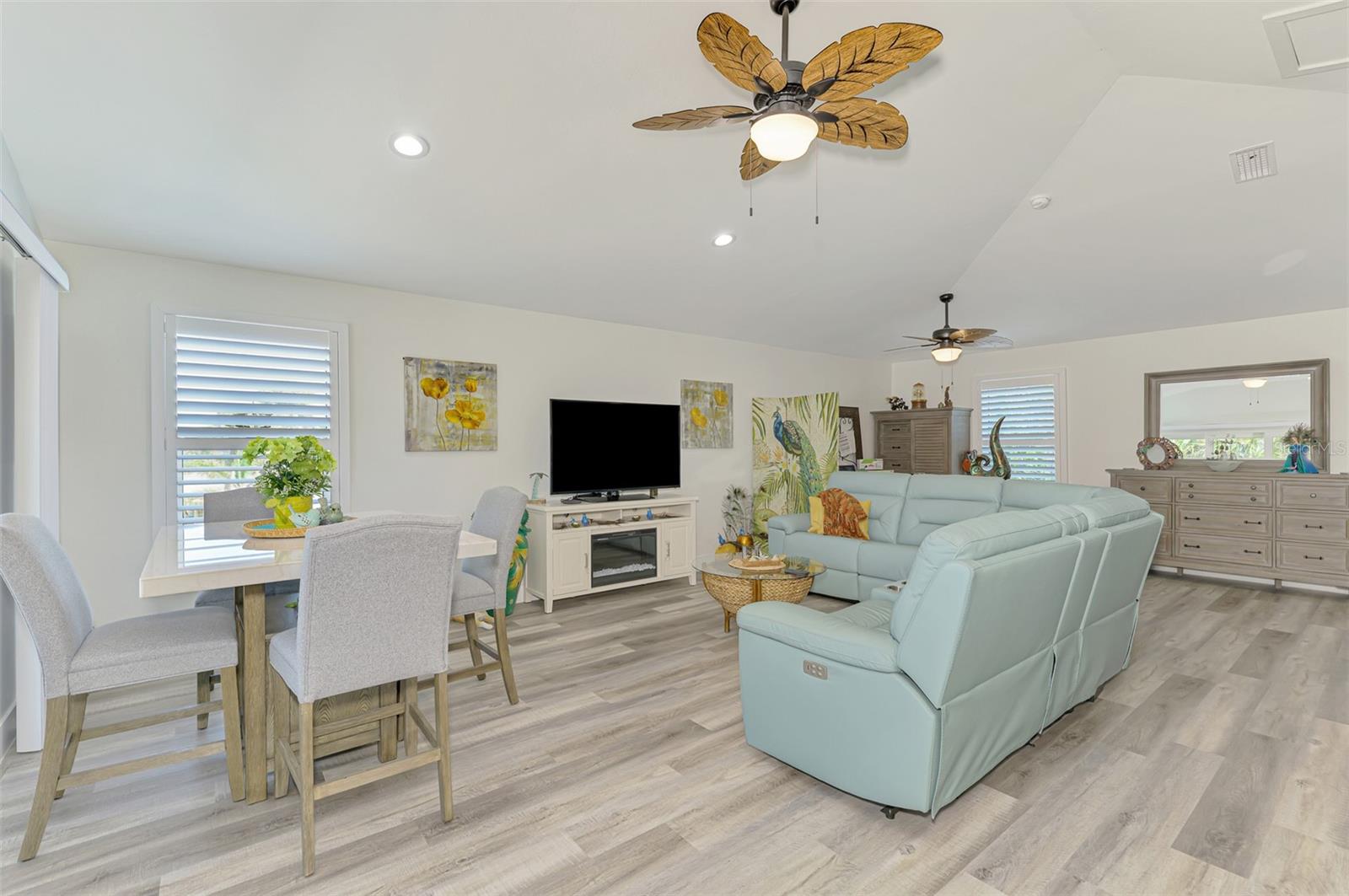 Englewood, Florida, 34223, United States, ,3 BathroomsBathrooms,Residential,Active,1773501