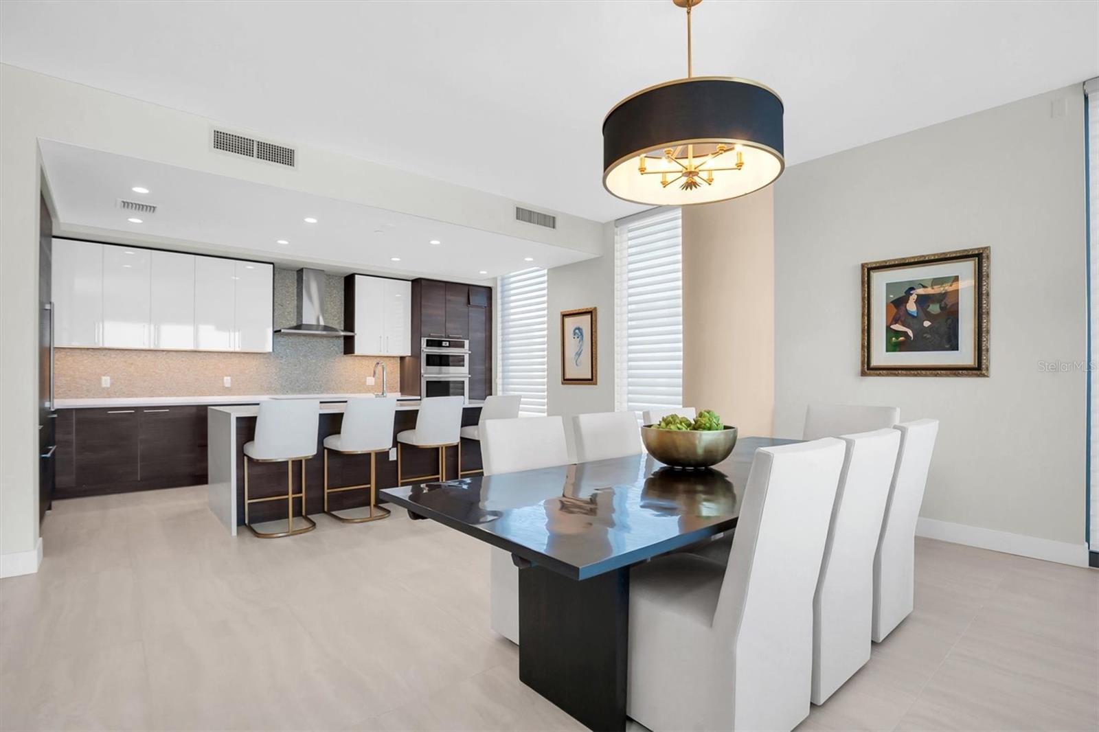 St Petersburg, Florida, 33701, United States, 3 Bedrooms Bedrooms, ,4 BathroomsBathrooms,Residential,Active,1965814