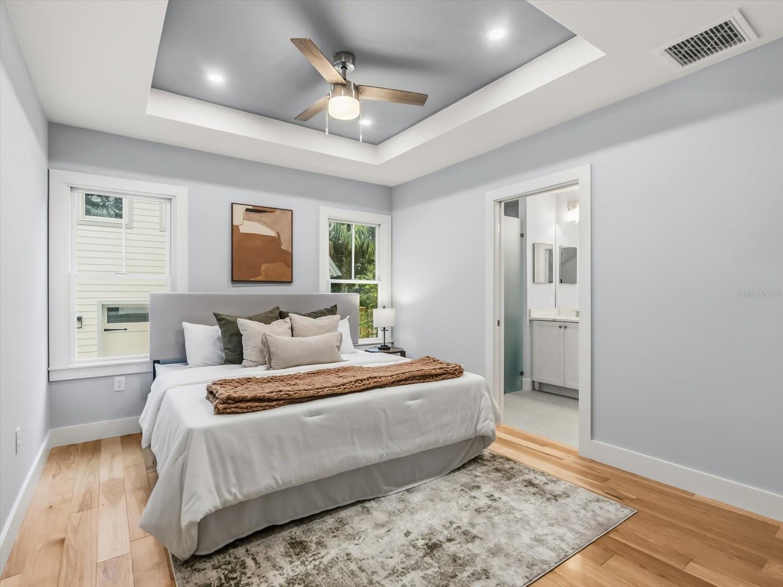 Orlando, Florida, 32801, United States, 4 Bedrooms Bedrooms, ,3 BathroomsBathrooms,Residential,Active,1972164