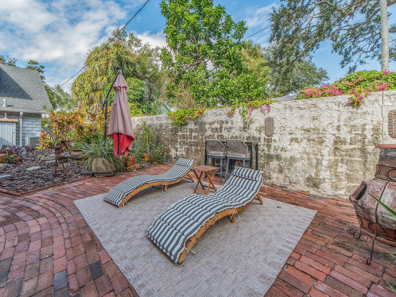 St Petersburg, Florida, 33705, United States, 6 Bedrooms Bedrooms, ,4 BathroomsBathrooms,Residential,Active,1986869