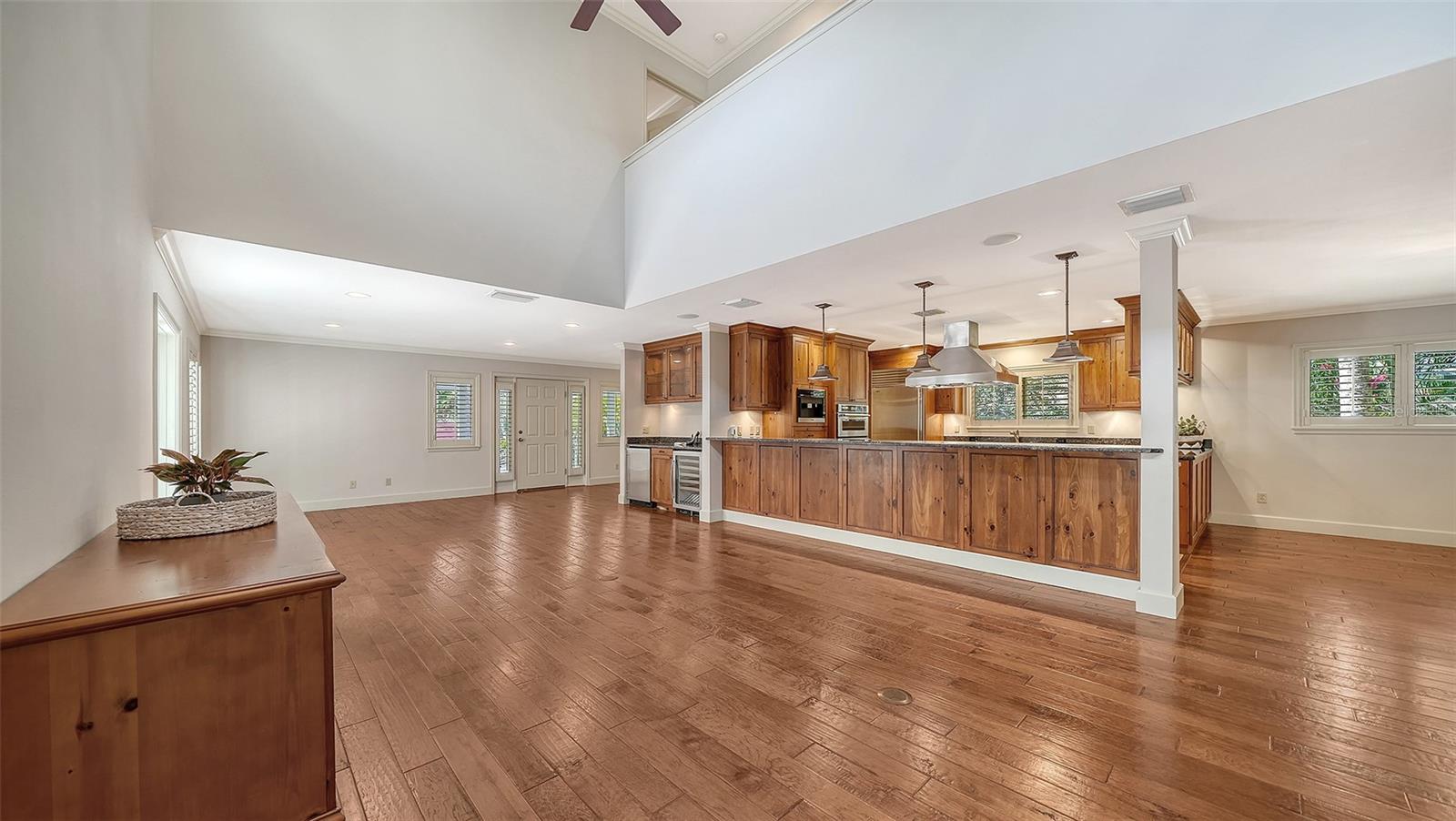 Sarasota, Florida, 34239, United States, 3 Bedrooms Bedrooms, ,3 BathroomsBathrooms,Residential,Active,2013163