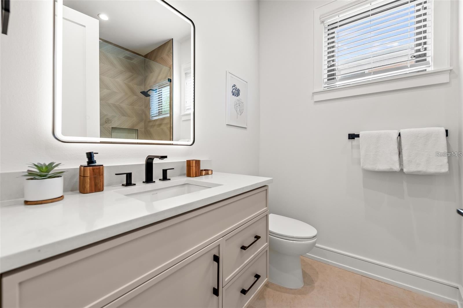 Anna Maria, Florida, 34216, United States, 5 Bedrooms Bedrooms, ,5 BathroomsBathrooms,Residential,Active,1929400