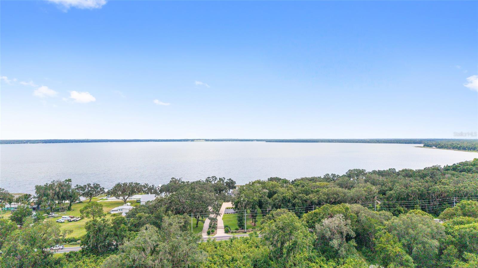 Ocklawaha, Florida, 32179, United States, 5 Bedrooms Bedrooms, ,4 BathroomsBathrooms,Residential,Active,1944075