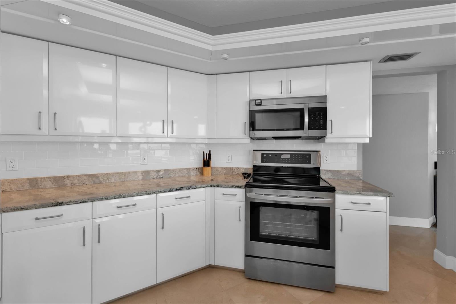 Sarasota, Florida, 34236, United States, 2 Bedrooms Bedrooms, ,2 BathroomsBathrooms,Residential,Active,1963403