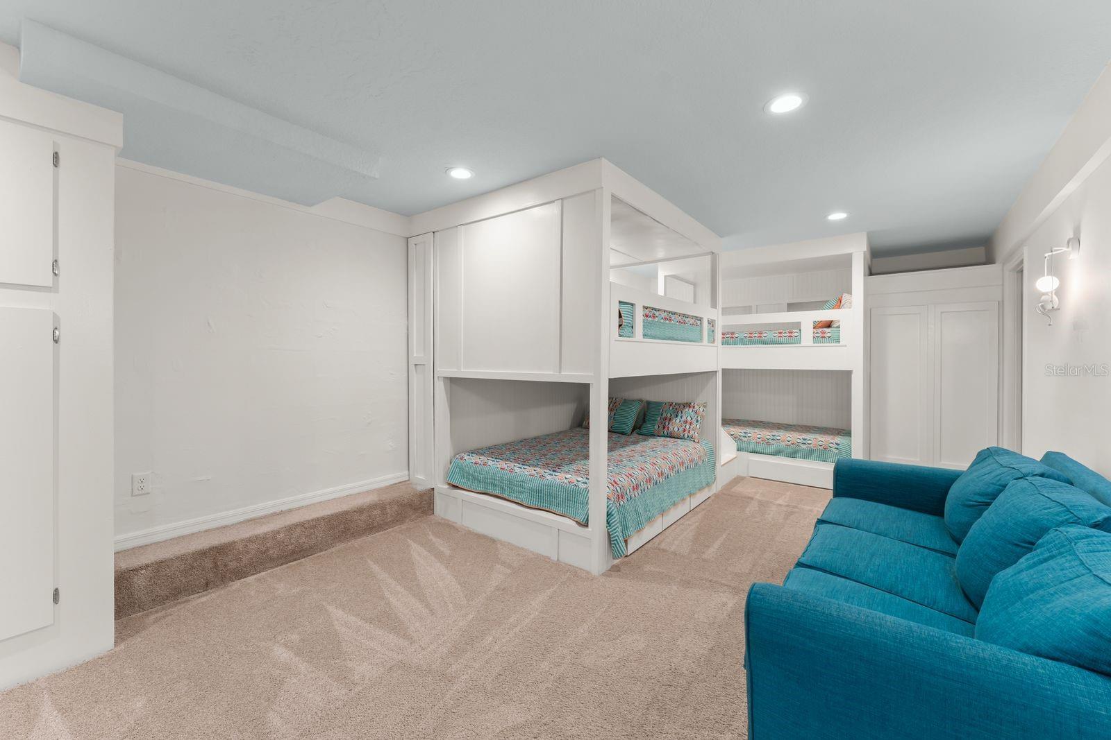 Eustis, Florida, 32726, United States, 4 Bedrooms Bedrooms, ,3 BathroomsBathrooms,Residential,Active,1953638