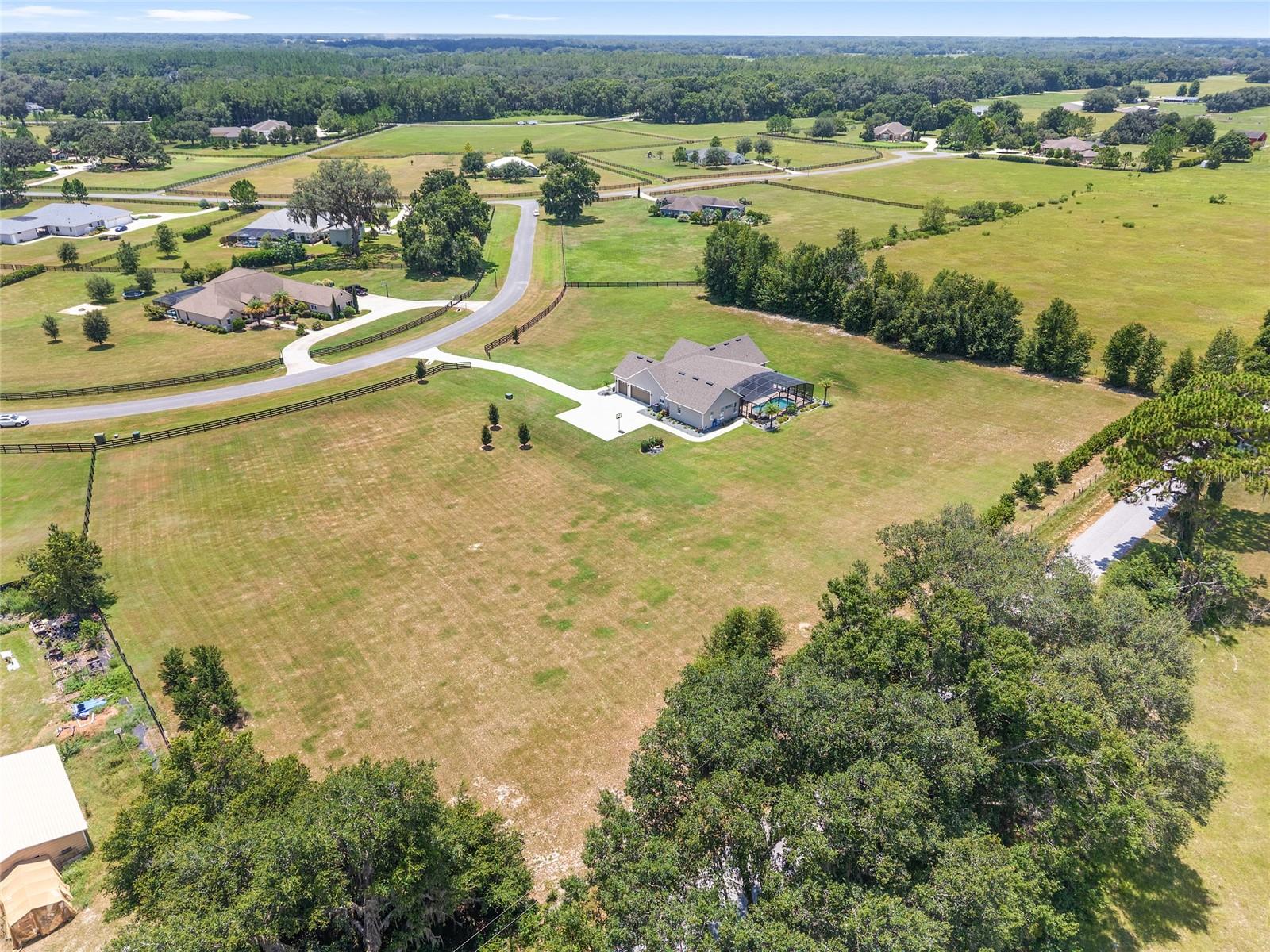 Oxford, Florida, 34484, United States, 4 Bedrooms Bedrooms, ,3 BathroomsBathrooms,Residential,Active,1936399