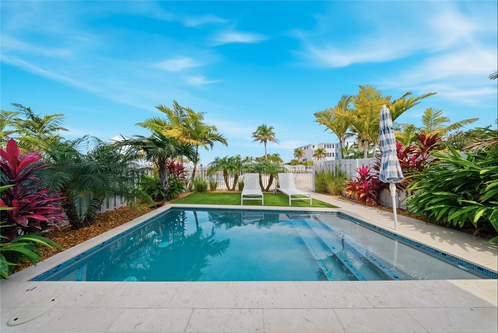 Marathon, Florida, 33050, United States, 5 Bedrooms Bedrooms, ,5 BathroomsBathrooms,Residential,Active,2016400