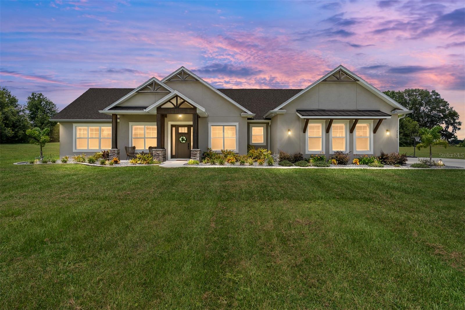 Oxford, Florida, 34484, United States, 4 Bedrooms Bedrooms, ,3 BathroomsBathrooms,Residential,Active,1936399