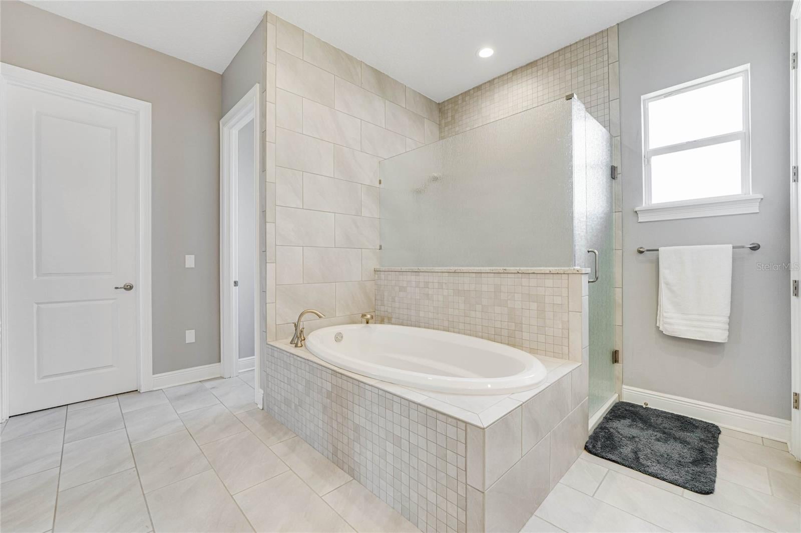 Clermont, Florida, 34714, United States, 4 Bedrooms Bedrooms, ,4 BathroomsBathrooms,Residential,Active,2012921