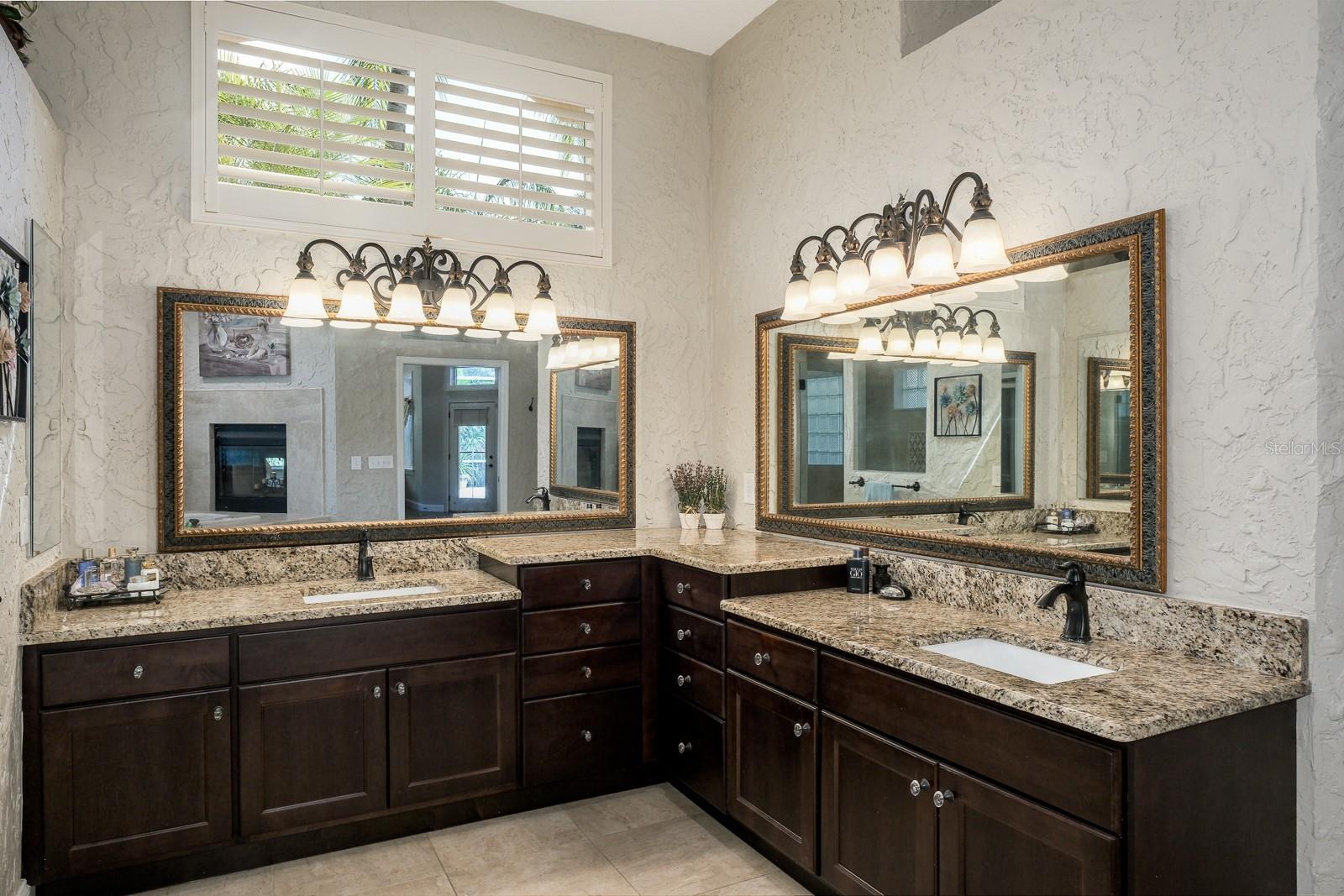 Oldsmar, Florida, 34677, United States, 5 Bedrooms Bedrooms, ,4 BathroomsBathrooms,Residential,Active,2009416