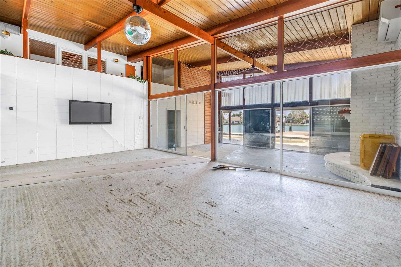 Treasure Island, Florida, 33706, United States, ,4 BathroomsBathrooms,Residential,Active,1808105