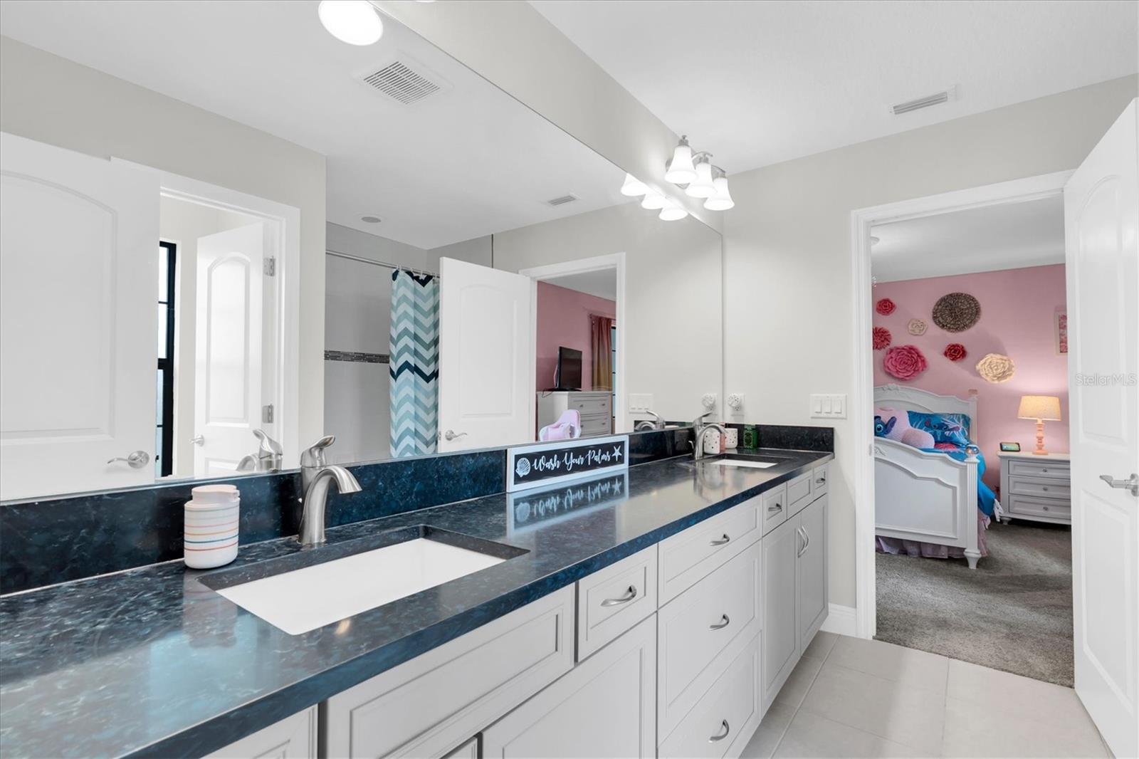 Odessa, Florida, 33556, United States, 5 Bedrooms Bedrooms, ,4 BathroomsBathrooms,Residential,Active,2045800