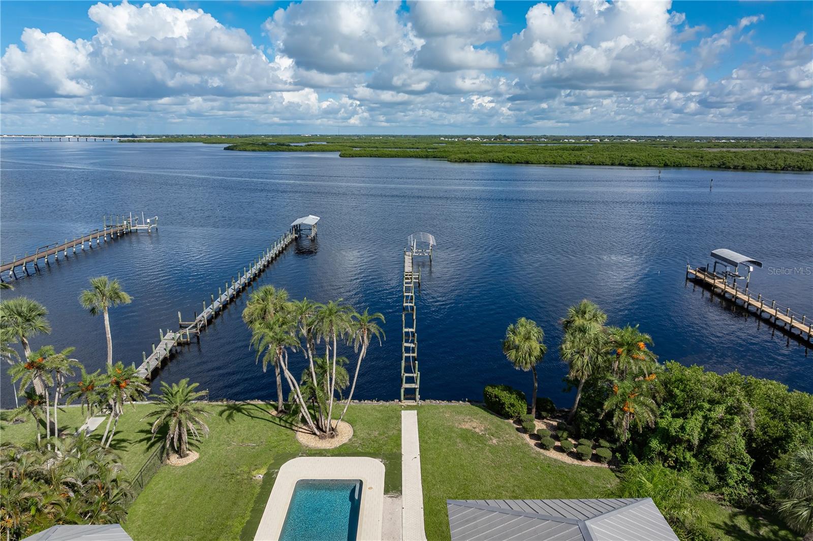 Punta Gorda, Florida, 33982, United States, 5 Bedrooms Bedrooms, ,4 BathroomsBathrooms,Residential,Active,1905353