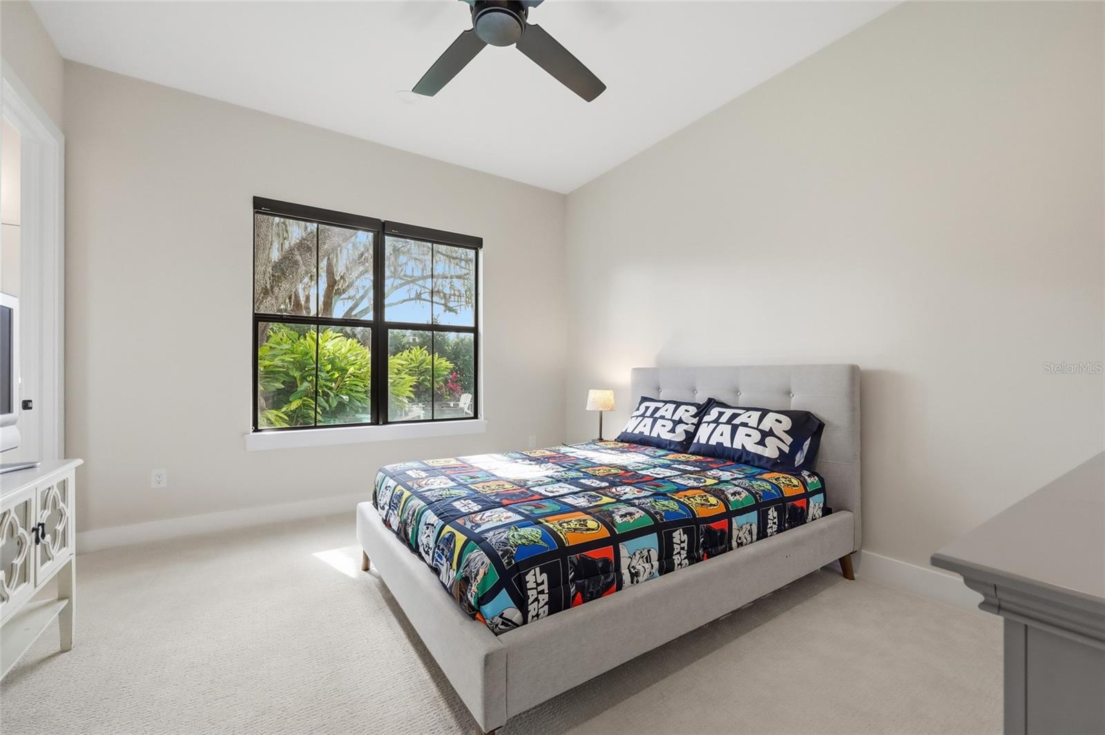 Winter Garden, Florida, 34787, United States, 5 Bedrooms Bedrooms, ,3 BathroomsBathrooms,Residential,Active,2009833