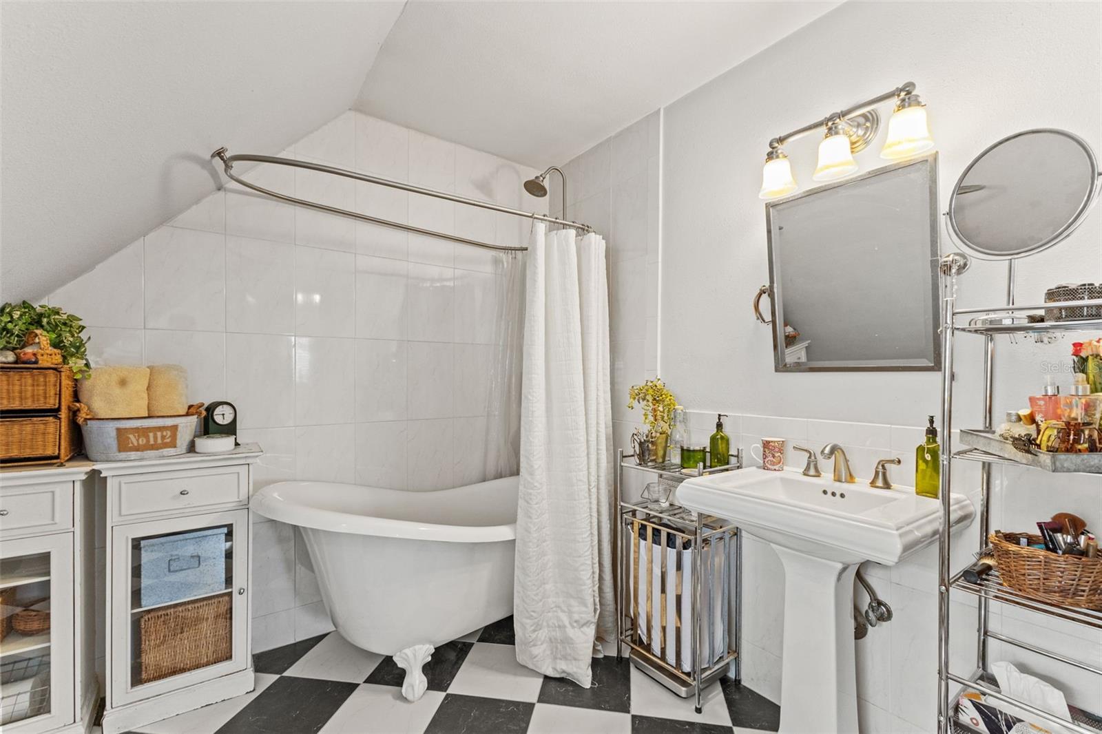 Brooksville, Florida, 34602, United States, 4 Bedrooms Bedrooms, ,6 BathroomsBathrooms,Residential,Active,1919396