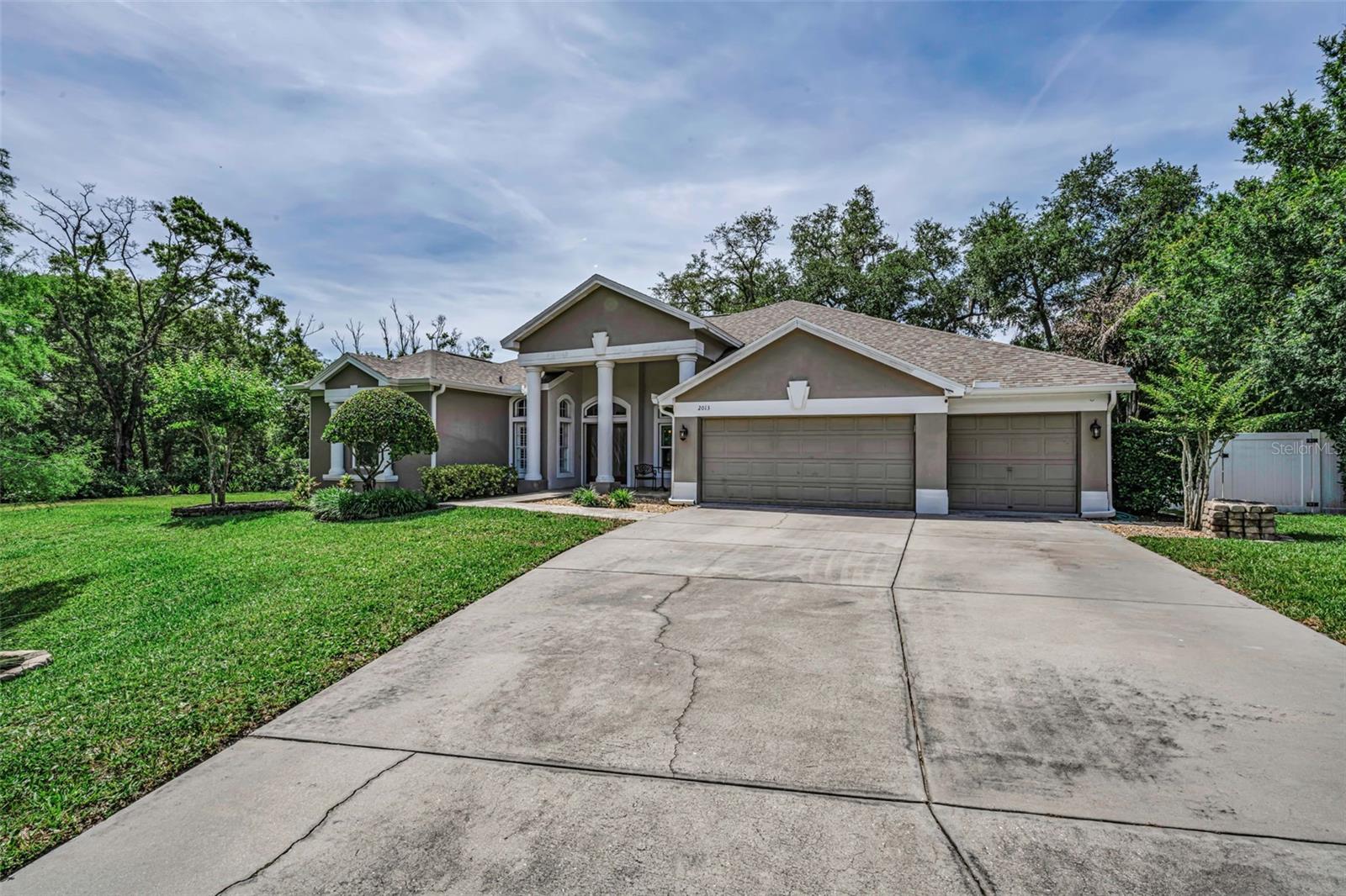 Dunedin, Florida, 34698, United States, 4 Bedrooms Bedrooms, ,3 BathroomsBathrooms,Residential,Active,2045023